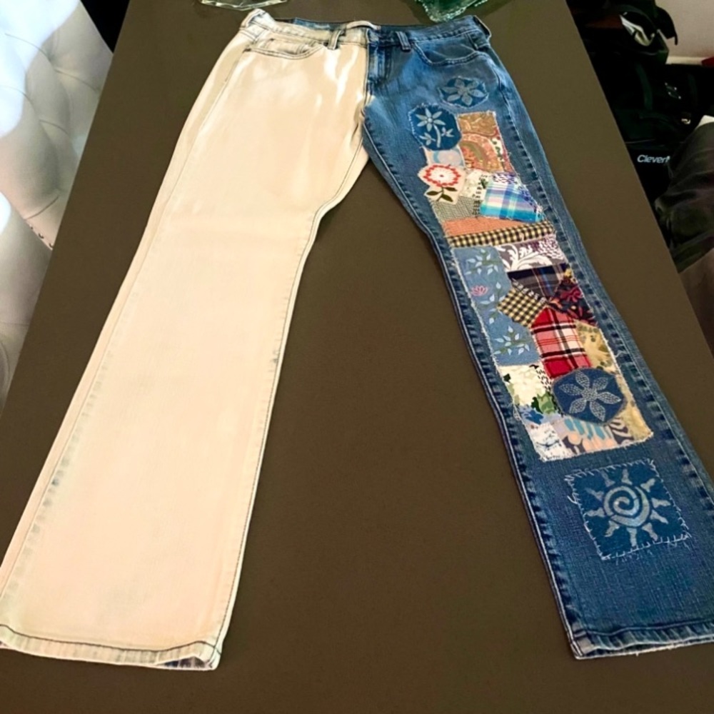 VINTAGE LEVI’S 505 jeans, Upcycled Patchwork Blue & Cream Women Jeans. Size 6 ♥️
